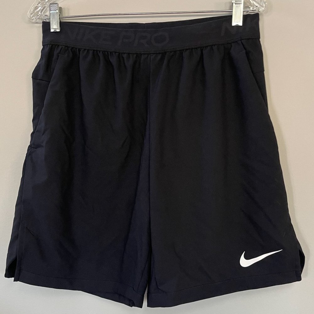 Men's Nike Dri-Fit Medium Black Short 8"